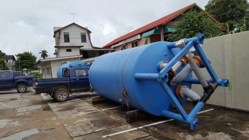 Filterketels Groot Henar in Suriname aangekomen